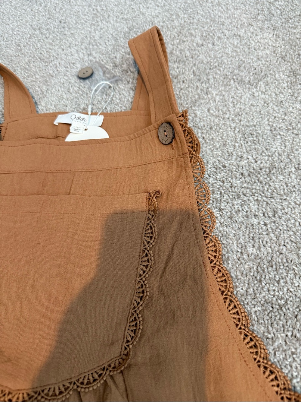 Oddi Wide-Leg Tiered Overalls Jumpsuit in Brown - Picture 4 of 9